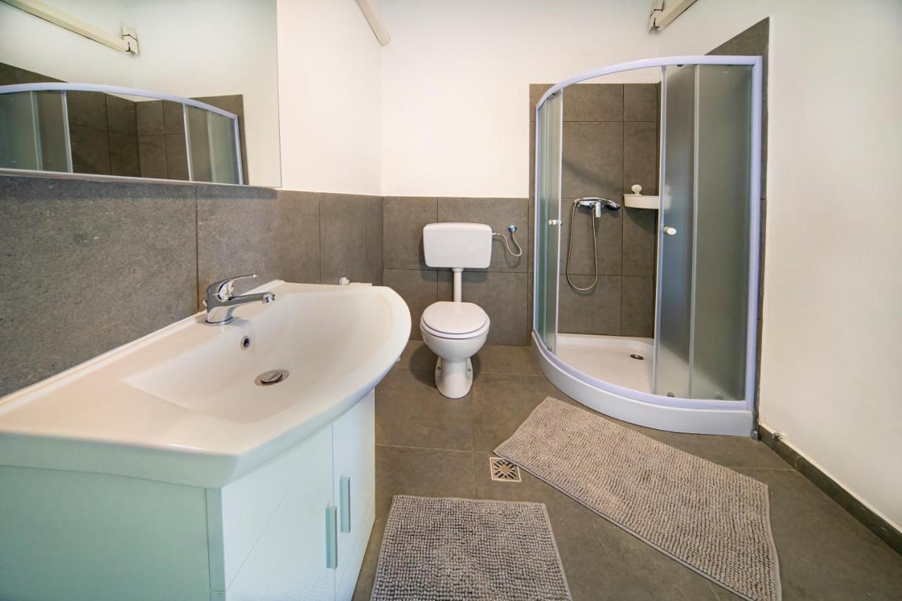P & B Apartment Ljubljana Kültér fotó